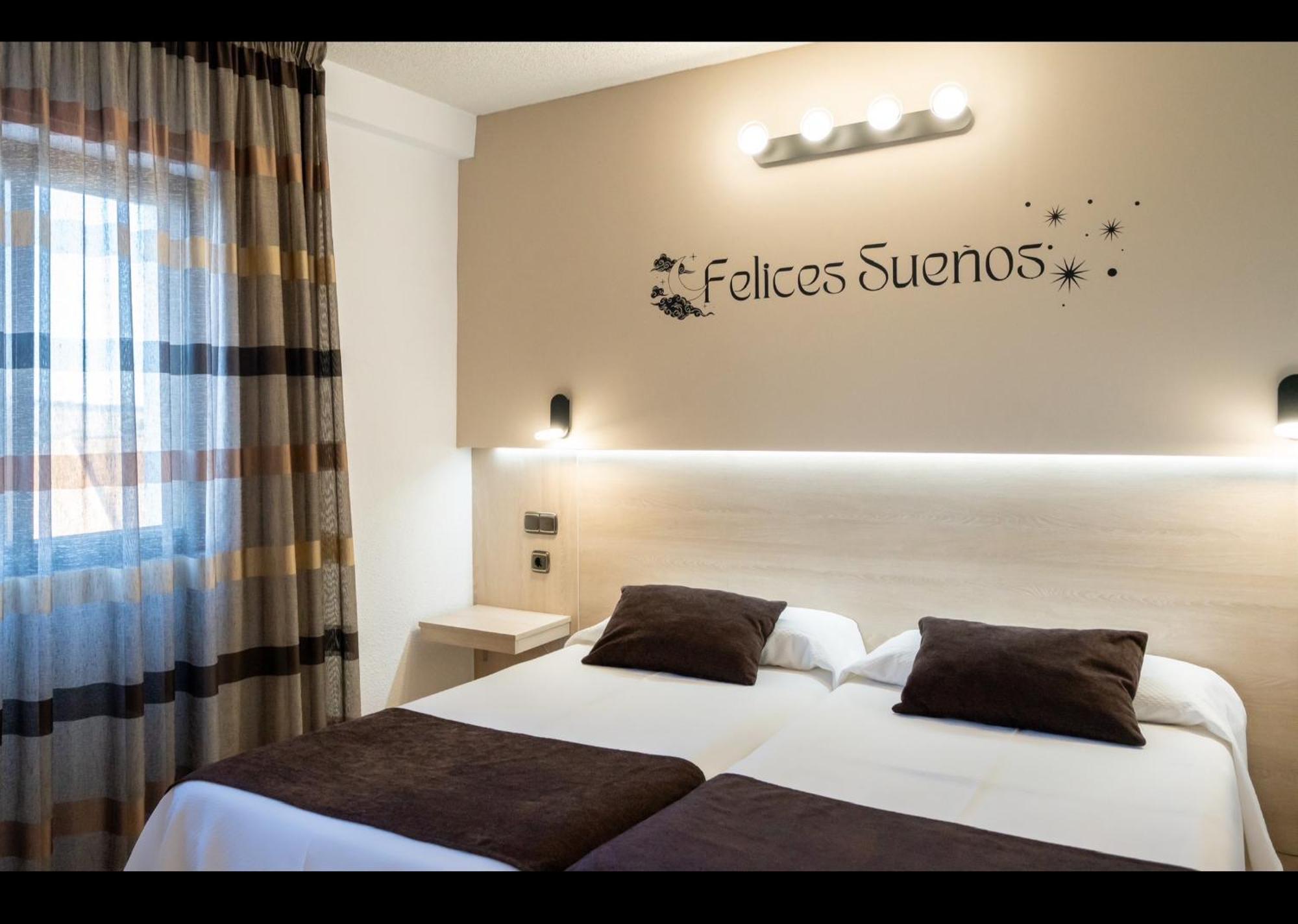 Hotel Mozarbez Salamanca Buitenkant foto